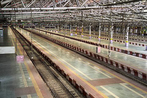Extension of platform 10, 11 at CSMT